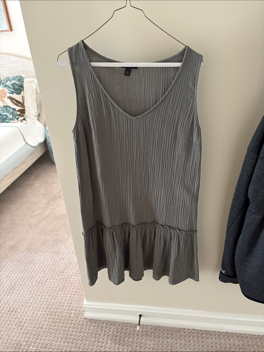 DREW Green Sleeveless V-Neck Crinkle Ruffle-Hem Tank Dress